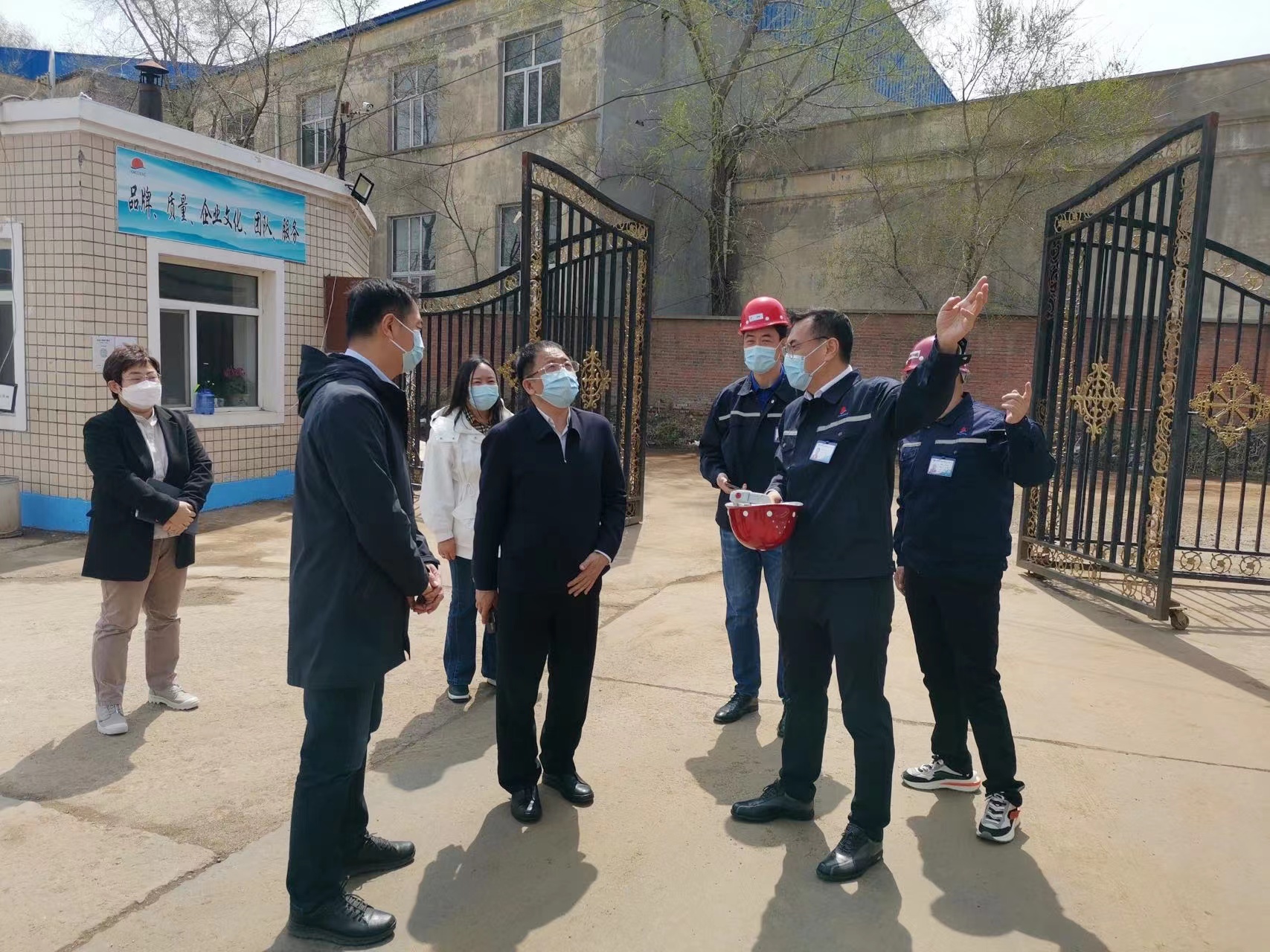 Zhao Gang and his party visited the R & D base of Dongsheng for investigation an